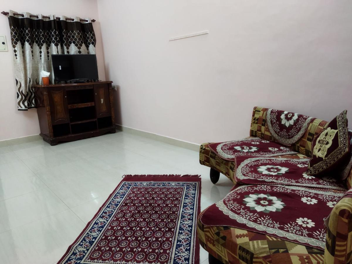 Aashritha Wedding Stay Tiruchirappalli Exterior photo